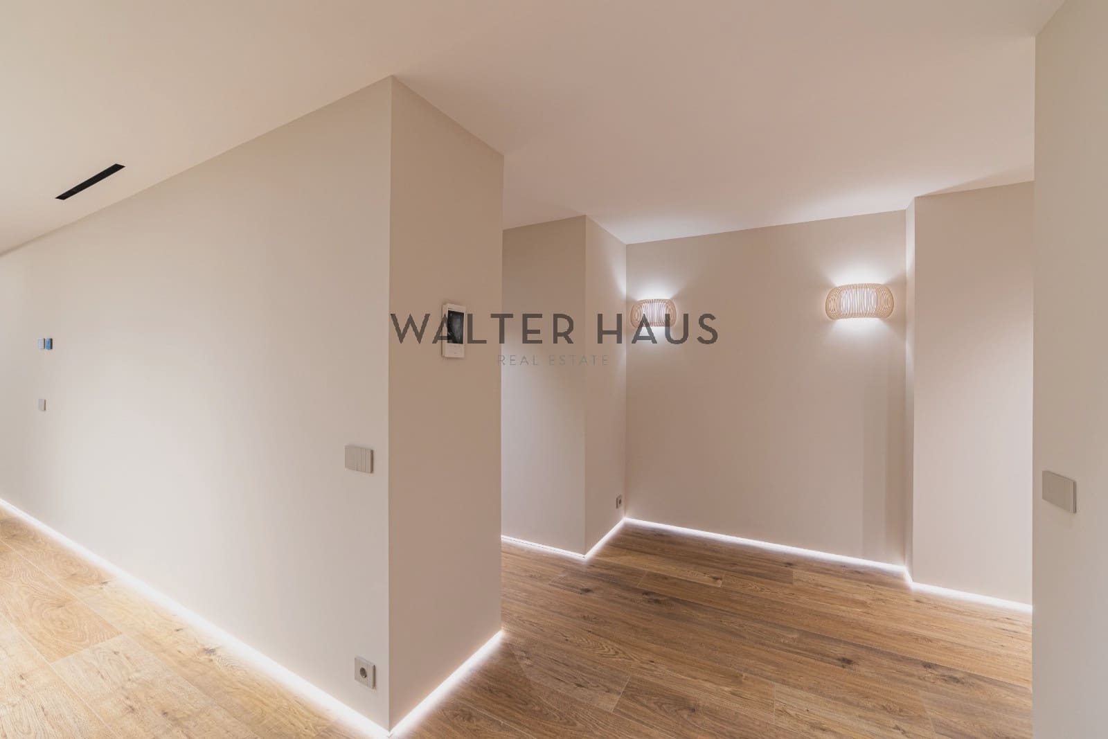 2 bedroom Flat for sale in Madrid city - € 1,995,000 (Ref: 9618693)