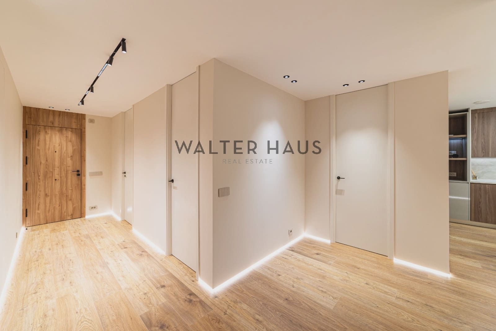 2 bedroom Flat for sale in Madrid city - € 1,995,000 (Ref: 9618693)