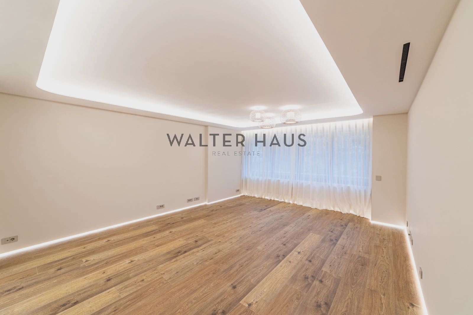 2 bedroom Flat for sale in Madrid city - € 1,995,000 (Ref: 9618693)
