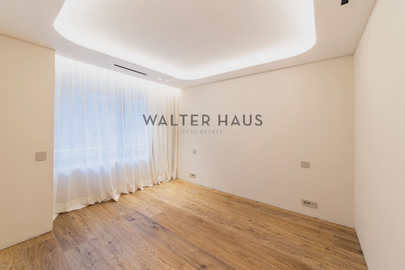 2 bedroom Flat for sale in Madrid city - € 1,995,000 (Ref: 9618693)