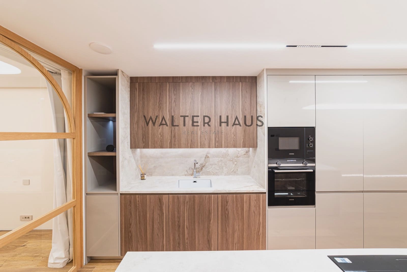 2 bedroom Flat for sale in Madrid city - € 1,995,000 (Ref: 9618693)