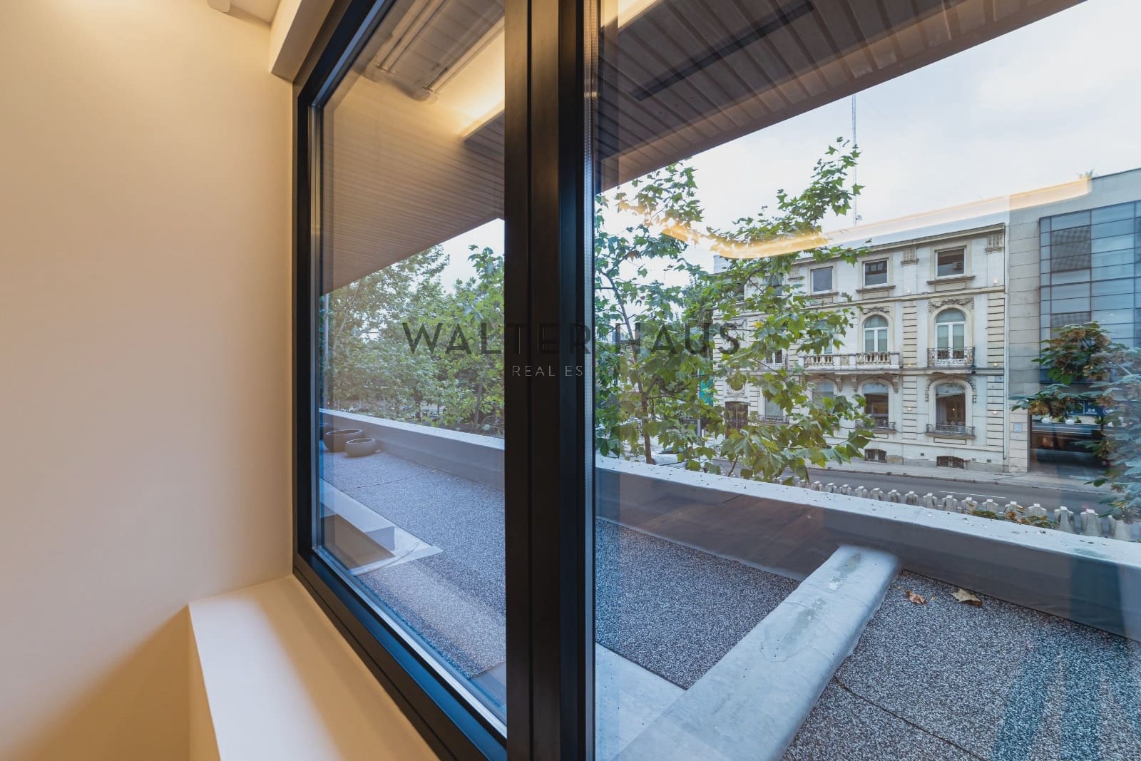2 bedroom Flat for sale in Madrid city - € 1,995,000 (Ref: 9618693)