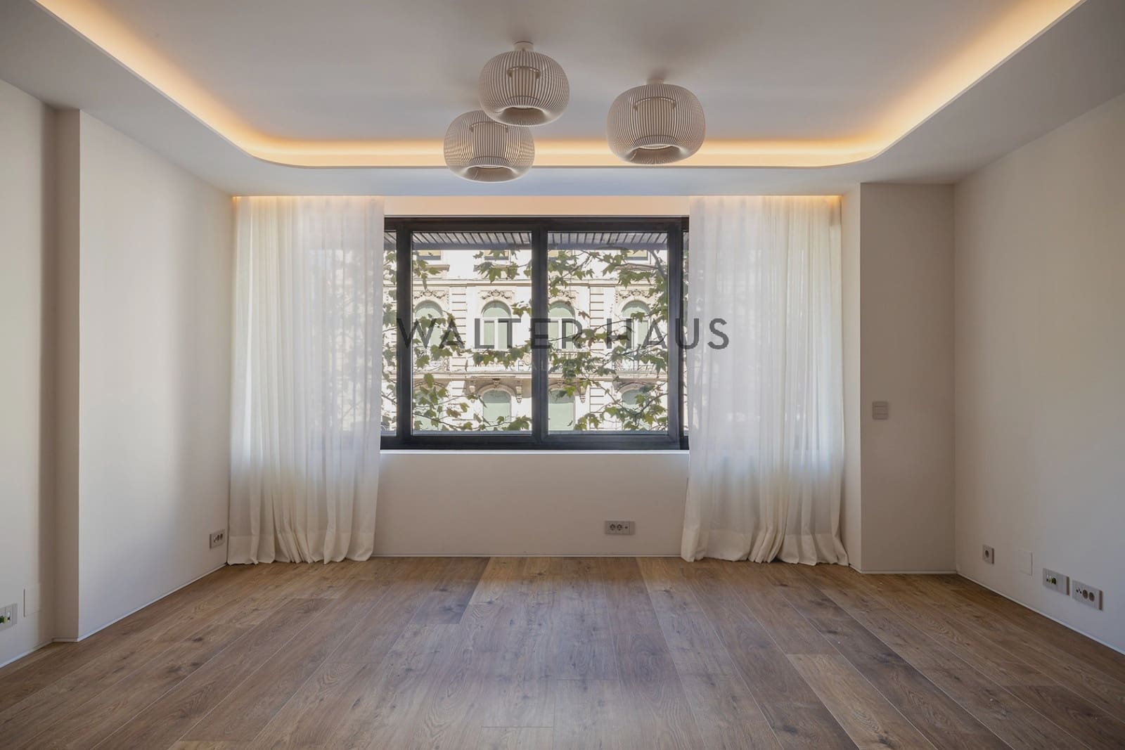2 bedroom Flat for sale in Madrid city - € 1,995,000 (Ref: 9618693)