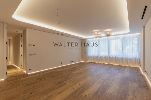 Piso de 3 habitaciones en Castellana, Madrid ciudad en venta - 2.695.000 € (Ref: 9618694)