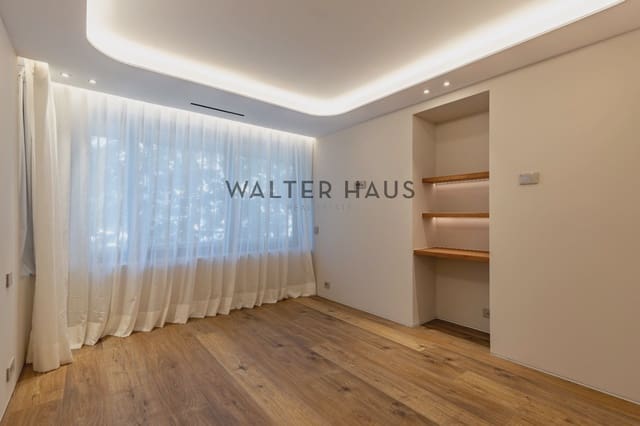 Piso de 3 habitaciones en Castellana, Madrid ciudad en venta - 2.695.000 € (Ref: 9618694)
