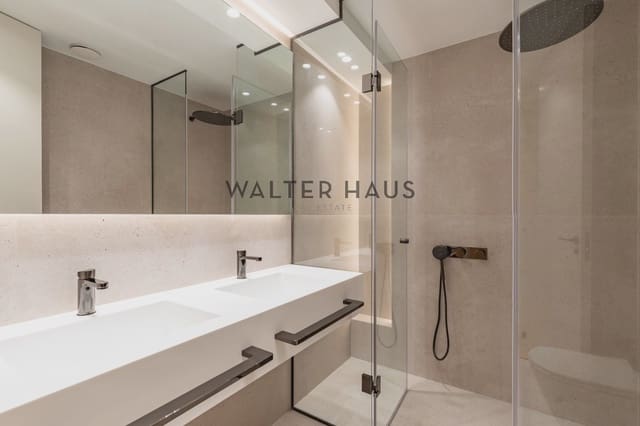 Piso de 3 habitaciones en Castellana, Madrid ciudad en venta - 2.695.000 € (Ref: 9618694)