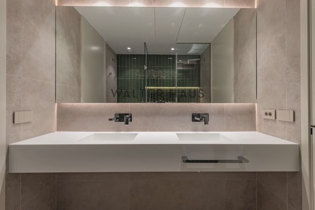 Piso de 3 habitaciones en Castellana, Madrid ciudad en venta - 2.695.000 € (Ref: 9618694)