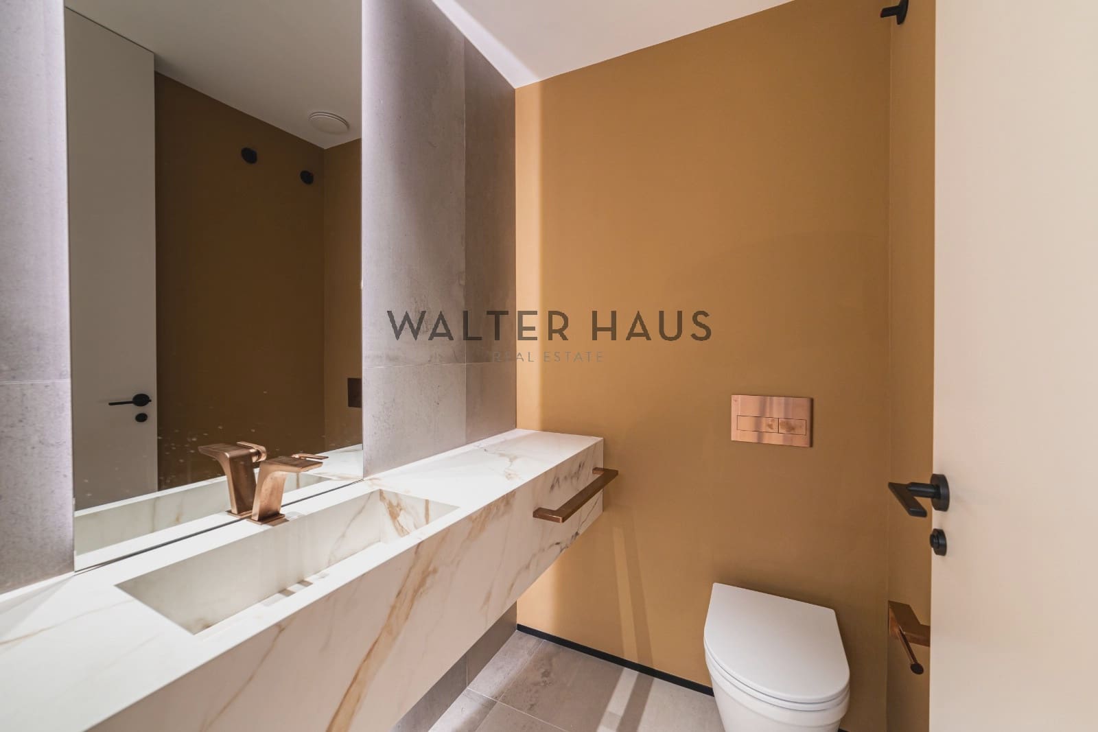 3 bedroom Flat for sale in Madrid city - € 2,695,000 (Ref: 9618694)