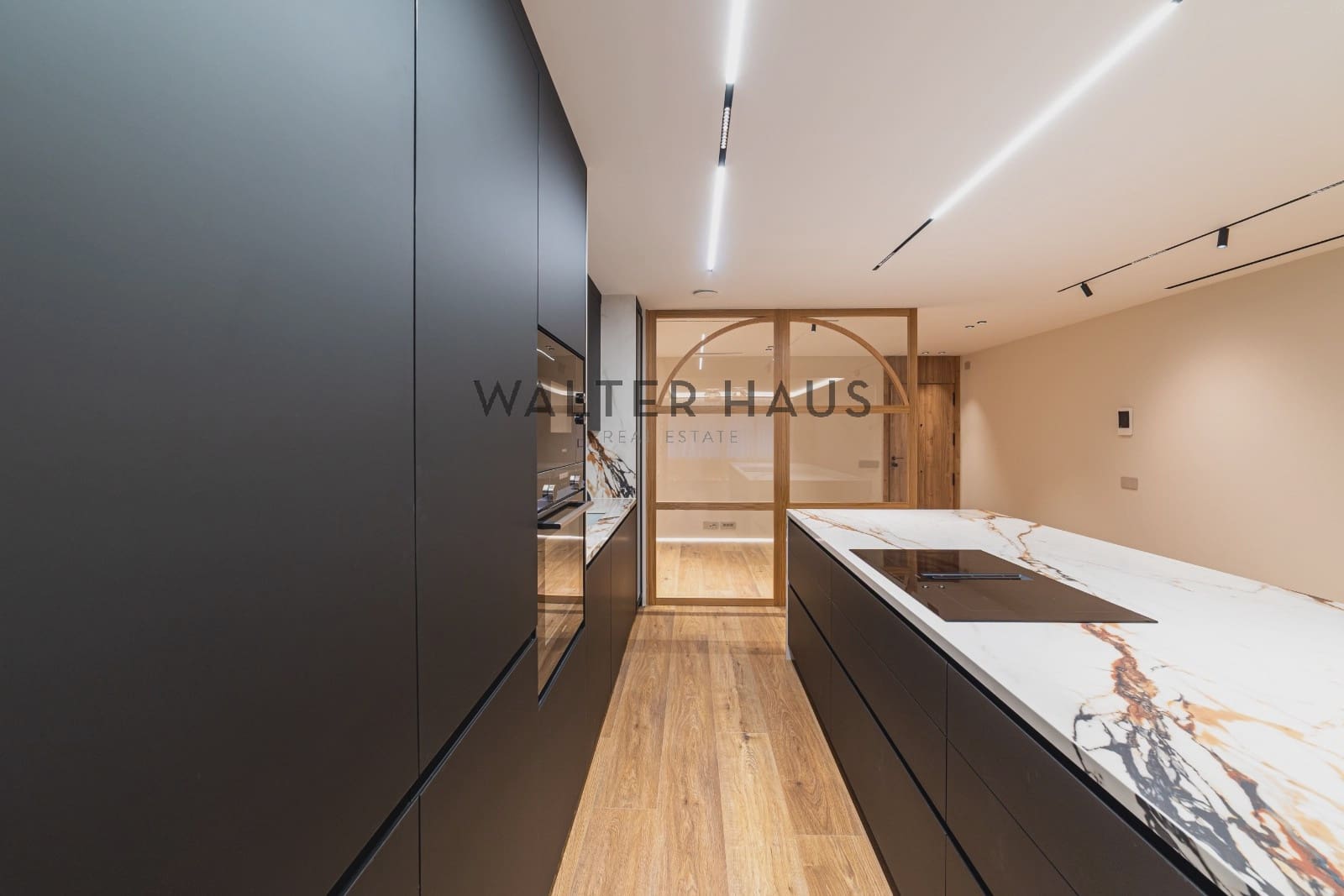 3 bedroom Flat for sale in Madrid city - € 2,695,000 (Ref: 9618694)