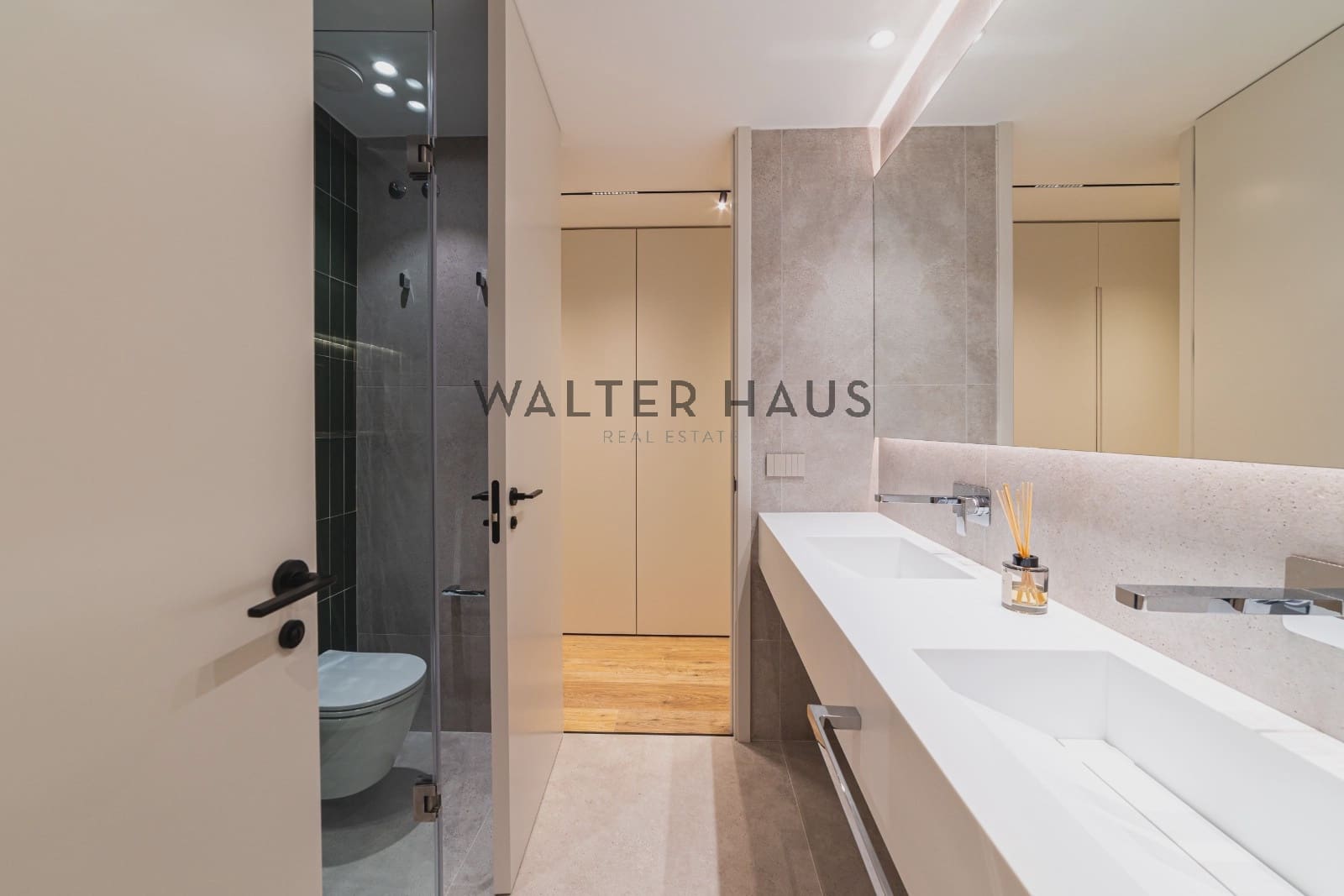 3 bedroom Flat for sale in Madrid city - € 2,695,000 (Ref: 9618694)