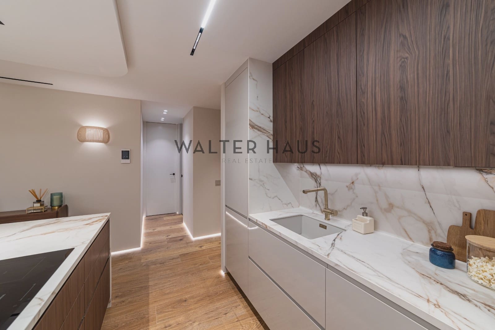 2 bedroom Flat for sale in Madrid city - € 1,795,000 (Ref: 9618695)