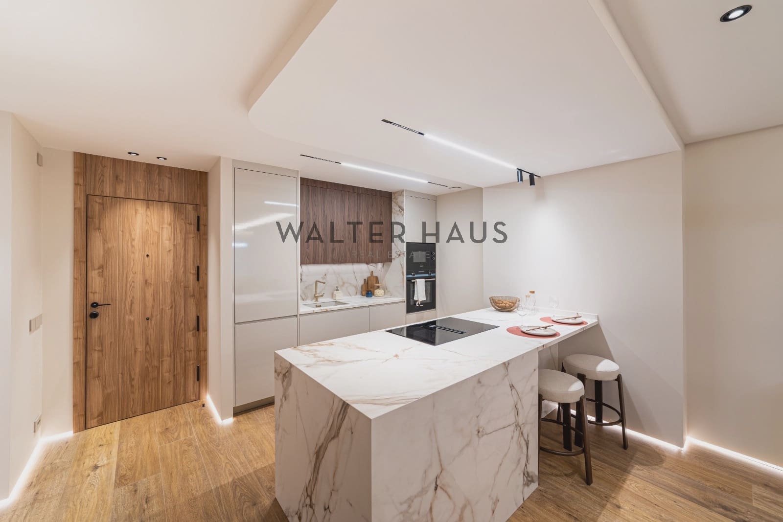 2 bedroom Flat for sale in Madrid city - € 1,795,000 (Ref: 9618695)