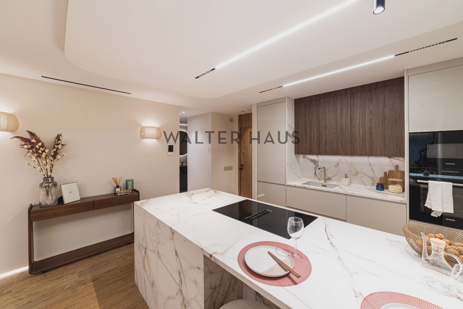 2 bedroom Flat for sale in Madrid city - € 1,795,000 (Ref: 9618695)