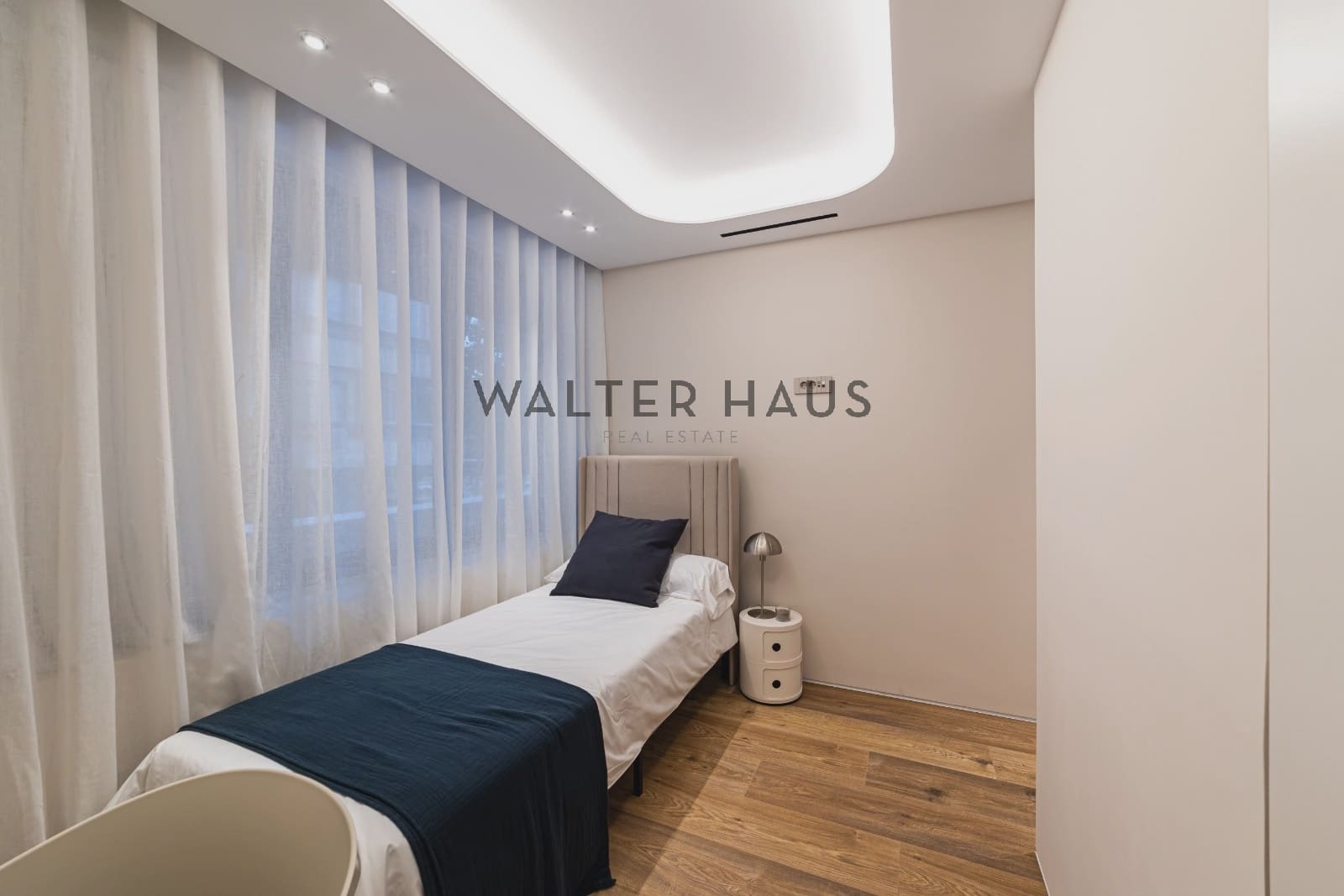2 bedroom Flat for sale in Madrid city - € 1,795,000 (Ref: 9618695)