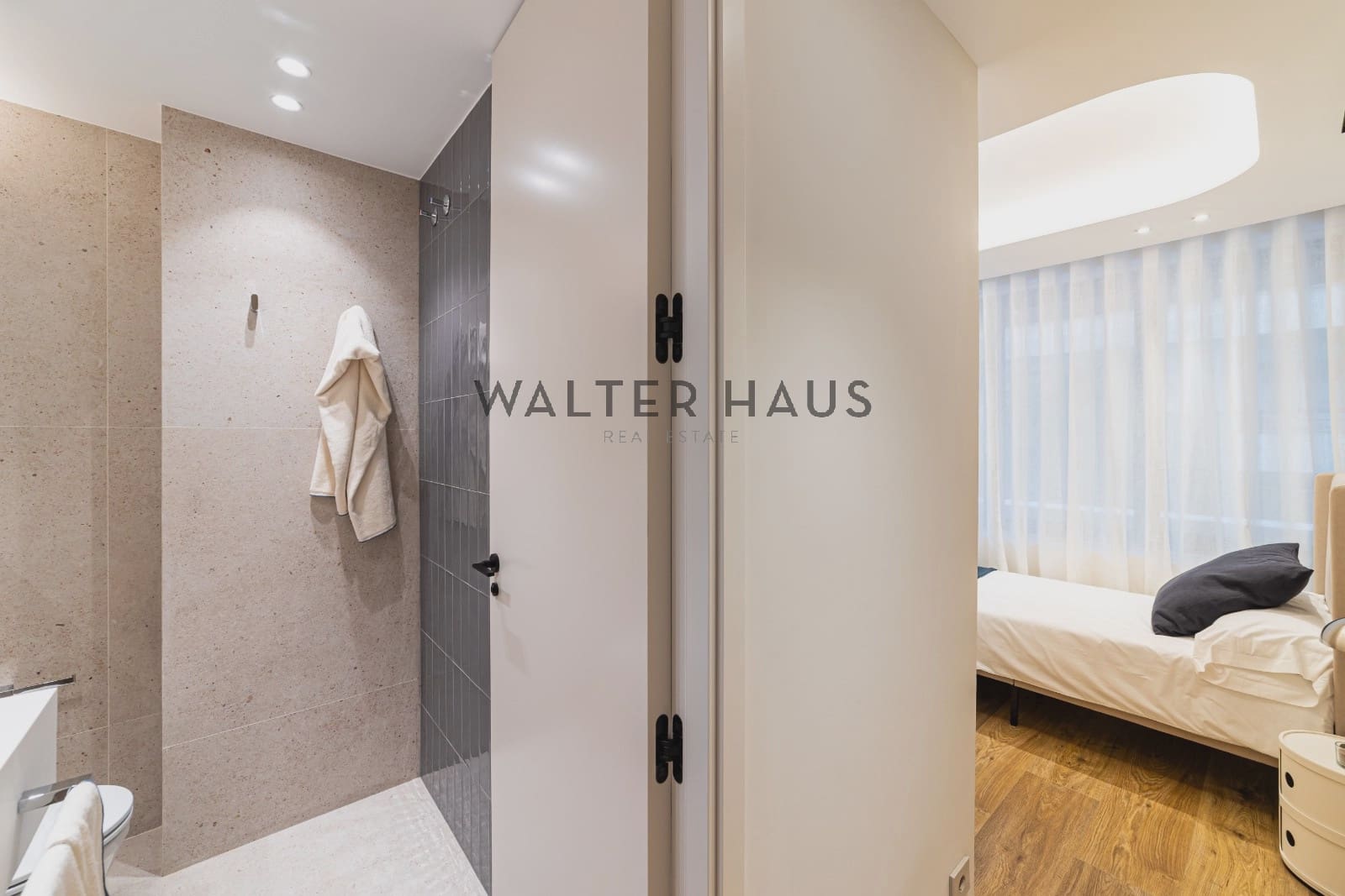 2 bedroom Flat for sale in Madrid city - € 1,795,000 (Ref: 9618695)