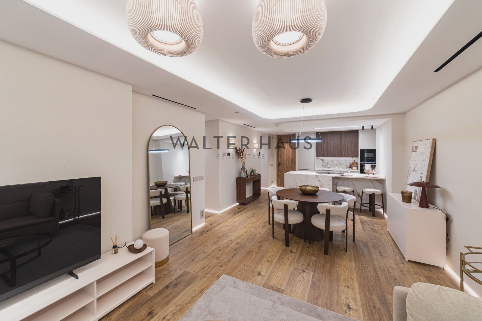 2 bedroom Flat for sale in Madrid city - € 1,795,000 (Ref: 9618695)