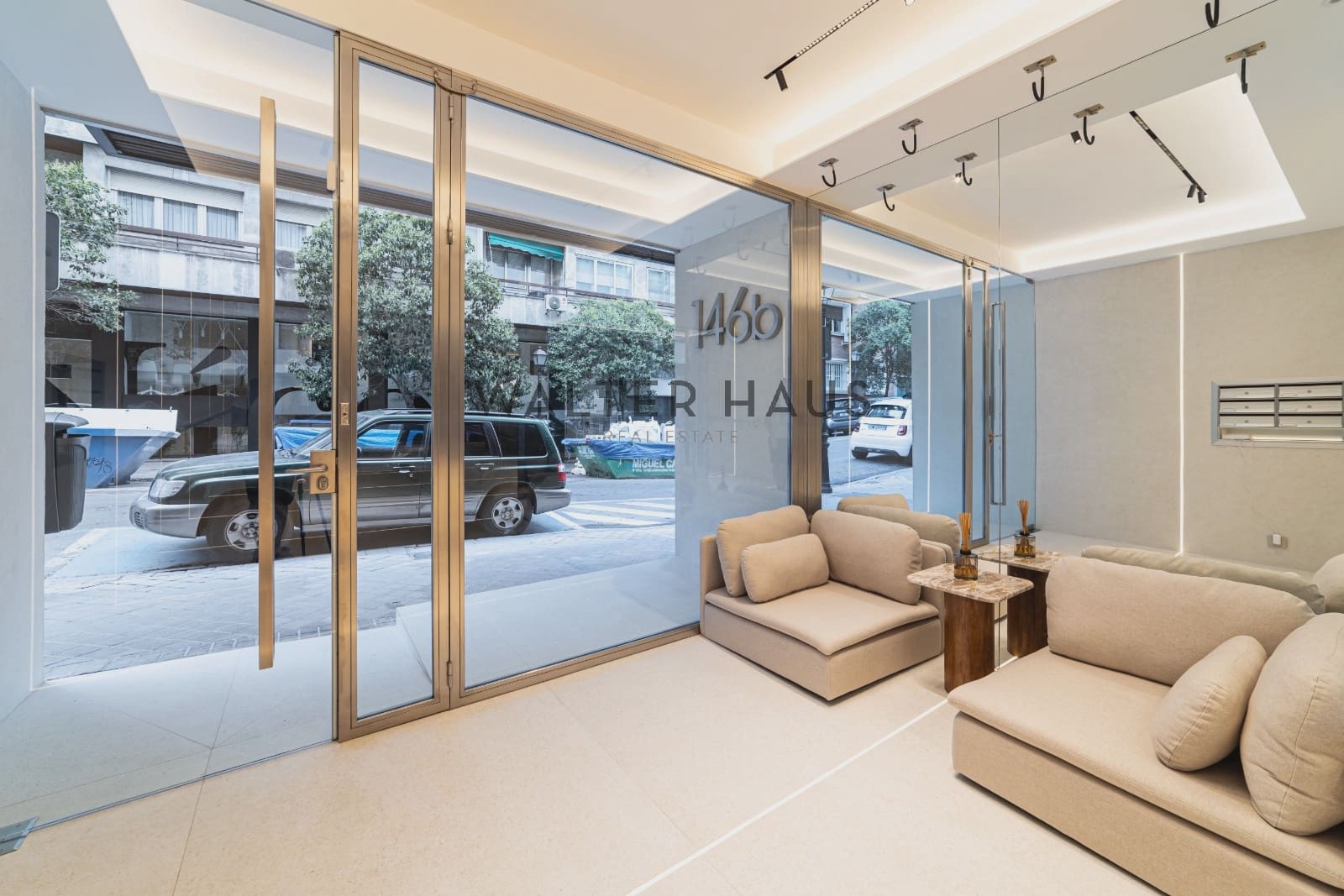 2 bedroom Flat for sale in Madrid city - € 1,795,000 (Ref: 9618695)