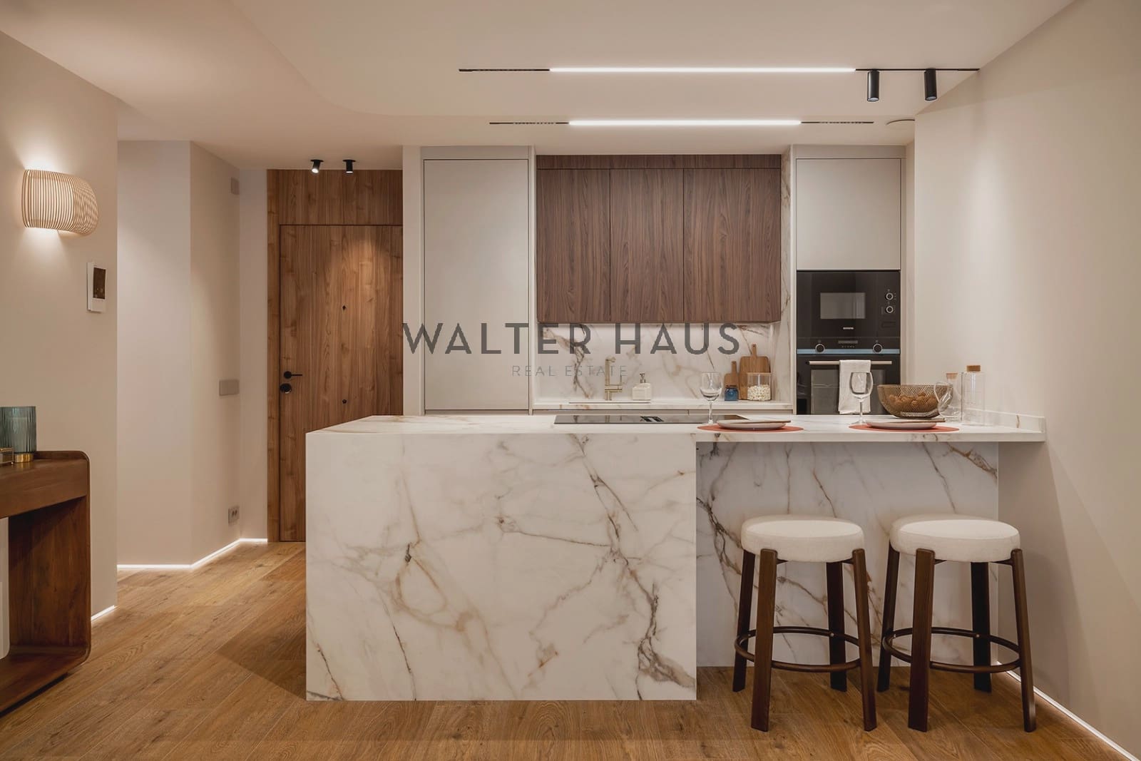 2 bedroom Flat for sale in Madrid city - € 1,795,000 (Ref: 9618695)