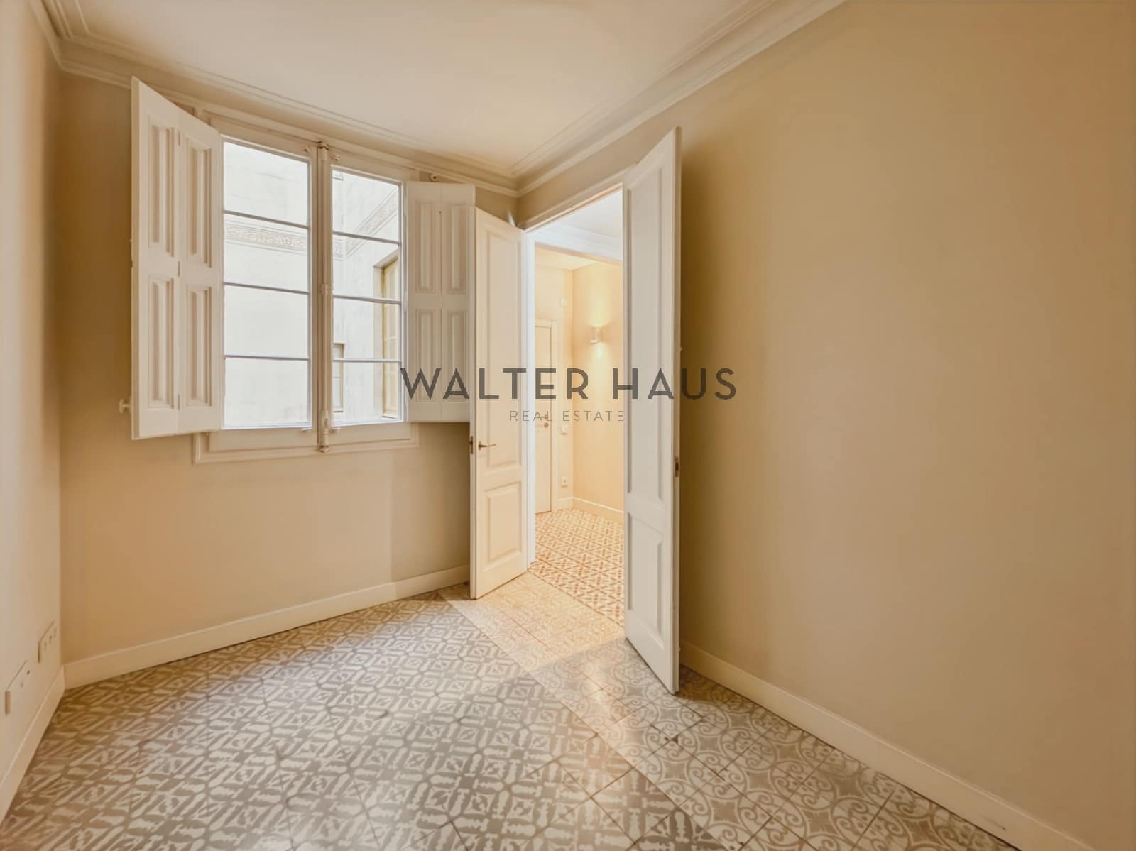 4 slaapkamer Kantoor te huur in Barcelona stad - € 2.400 (Ref: 9626116)