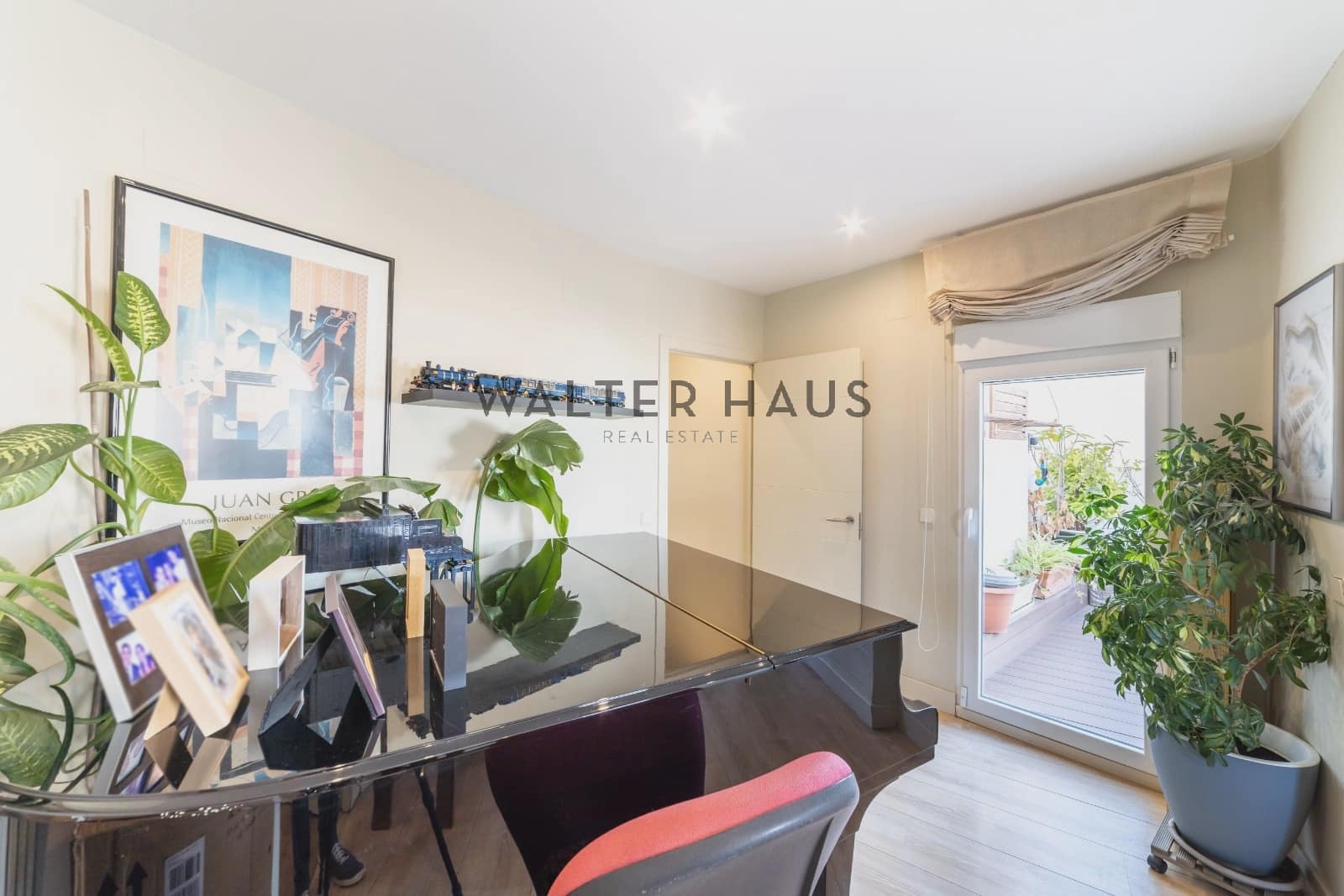 2 bedroom Penthouse for sale in Madrid city - € 1,185,000 (Ref: 9628307)