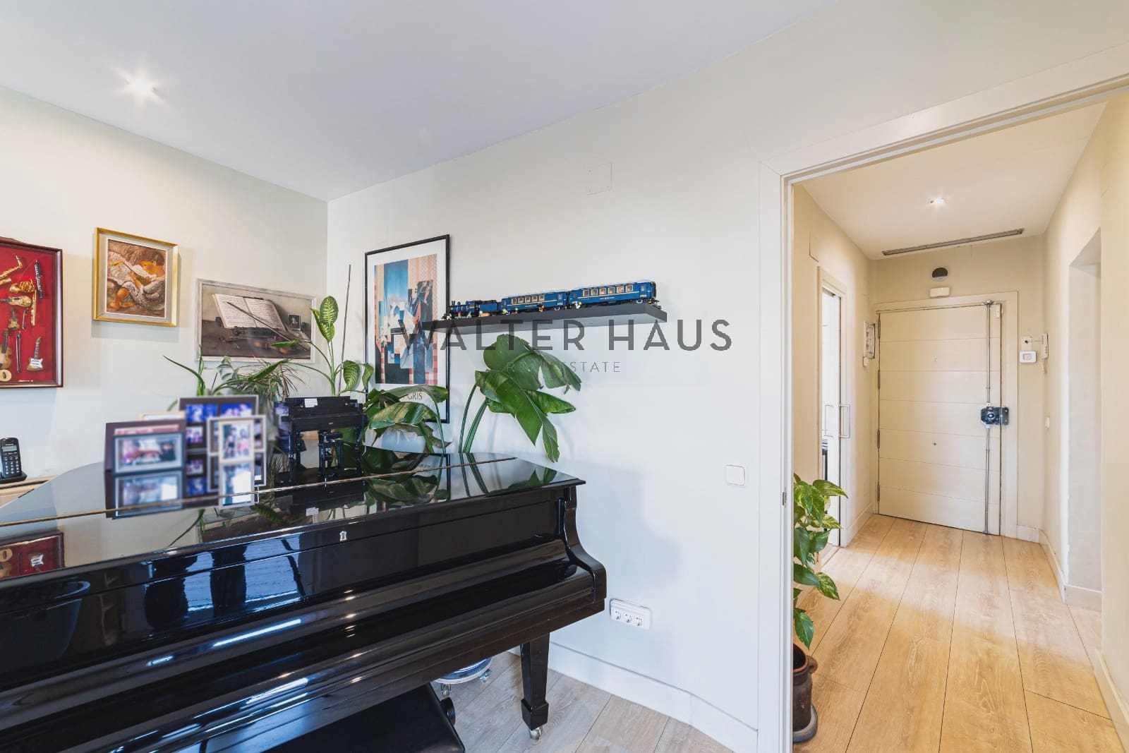 2 bedroom Penthouse for sale in Madrid city - € 1,185,000 (Ref: 9628307)