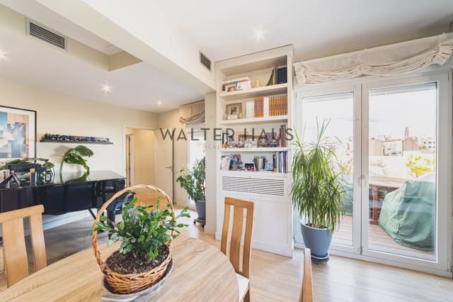 2 soverom Penthouse til salgs i Rios Rosas, Madrid by - € 1 185 000 (Ref: 9628307)