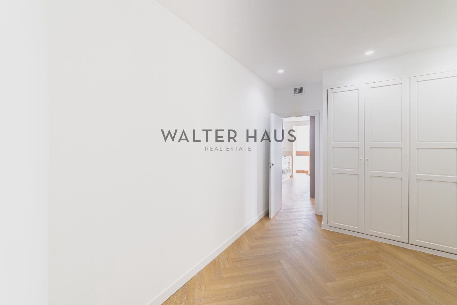 3 bedroom Flat for sale in Madrid city - € 1,050,000 (Ref: 9632798)