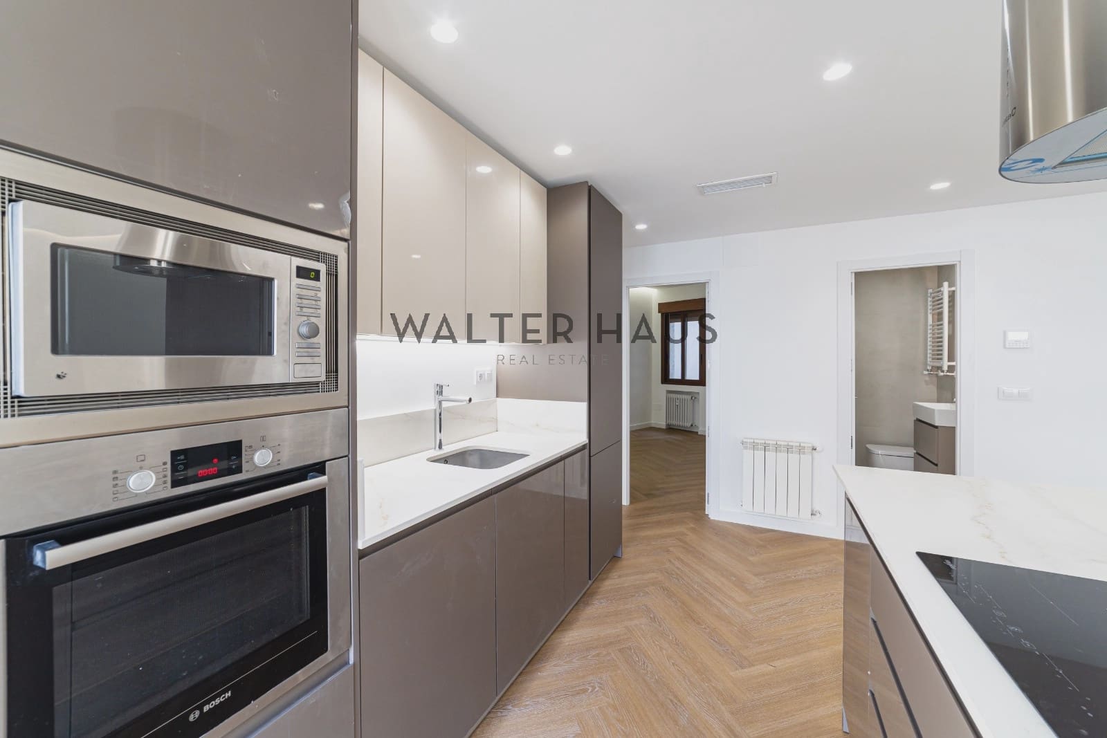 3 bedroom Flat for sale in Madrid city - € 1,050,000 (Ref: 9632798)