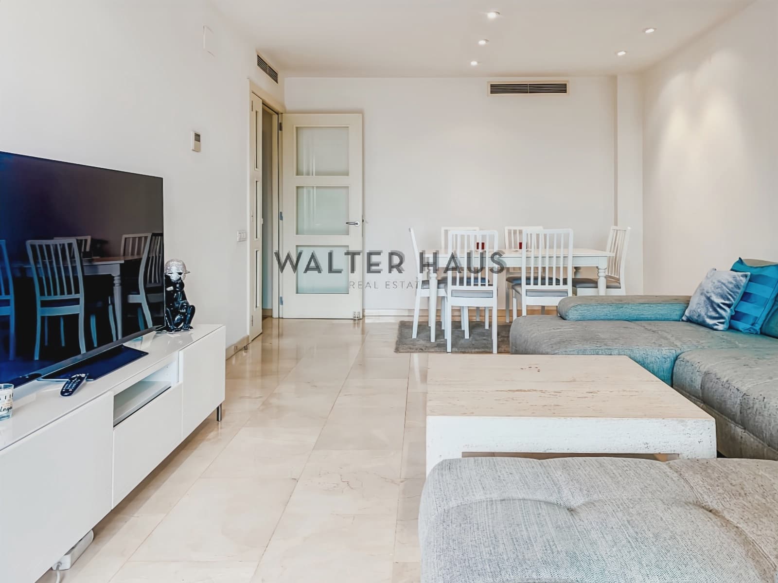 4 soverom Leilighet til leie i Barcelona by - € 3 500 (Ref: 9643496)