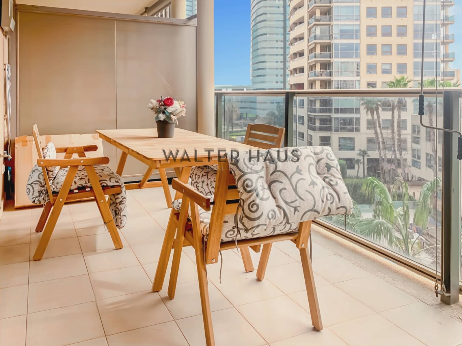 4 soverom Leilighet til leie i Barcelona by - € 3 500 (Ref: 9643496)