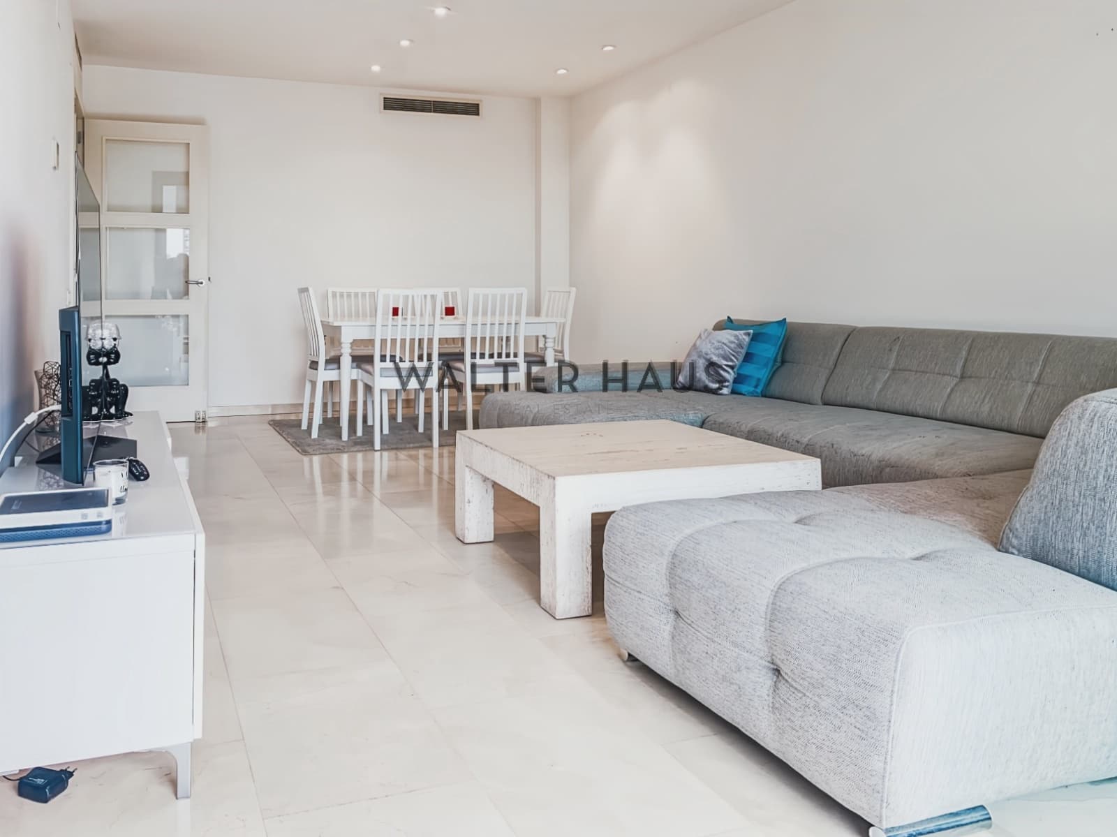 4 soverom Leilighet til leie i Barcelona by - € 3 500 (Ref: 9643496)