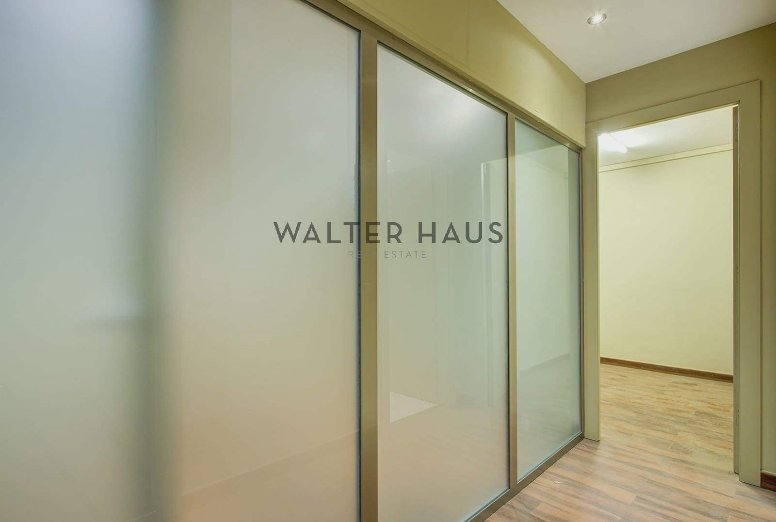 Kontor till salu i Barcelona stad - 518 000 € (Ref: 9646238)