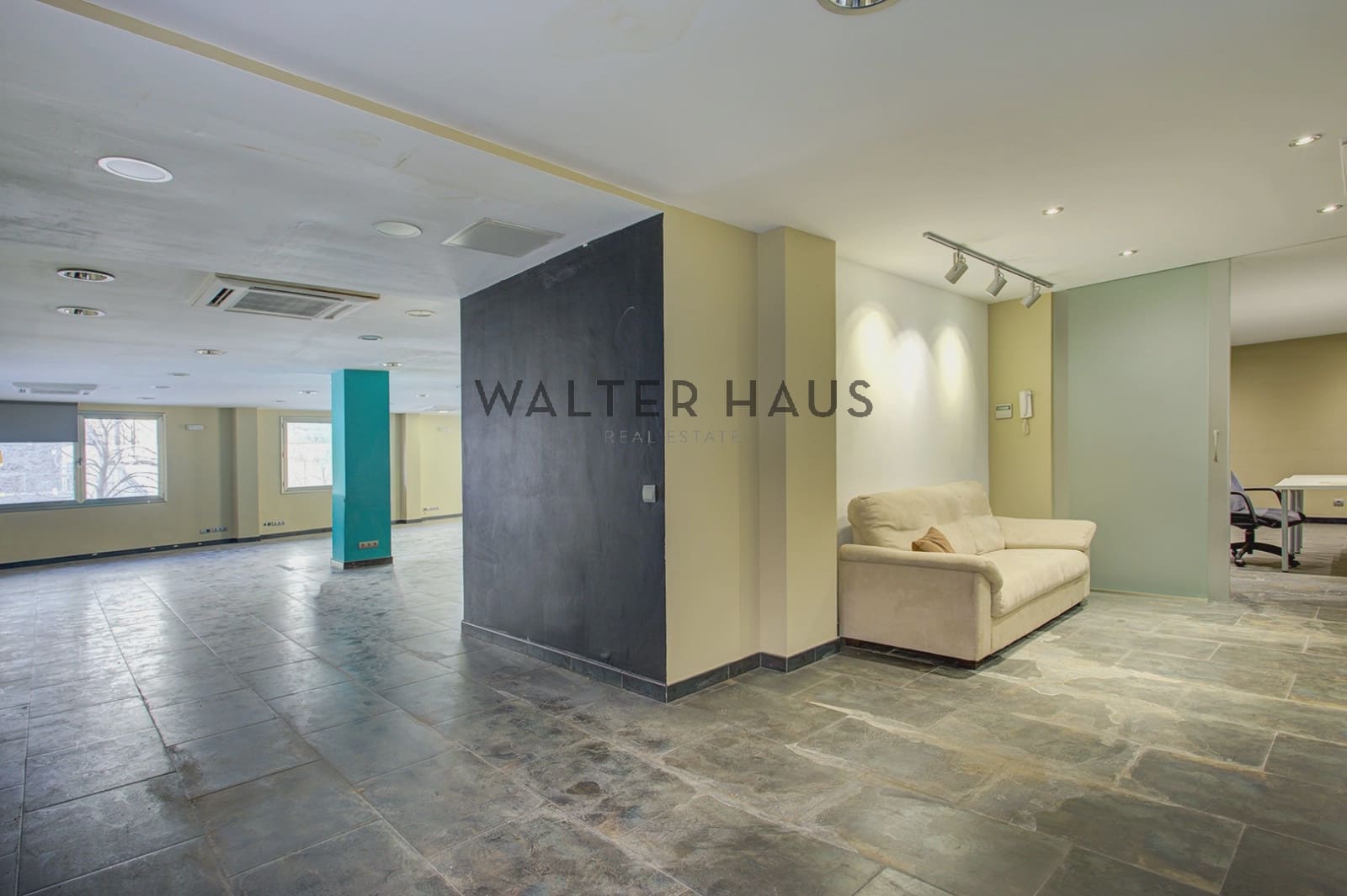 Kontor till salu i Barcelona stad - 518 000 € (Ref: 9646238)