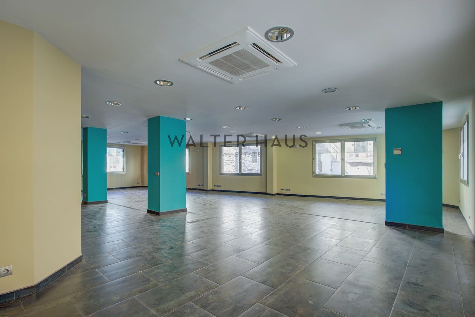 Kontor till salu i Barcelona stad - 518 000 € (Ref: 9646238)