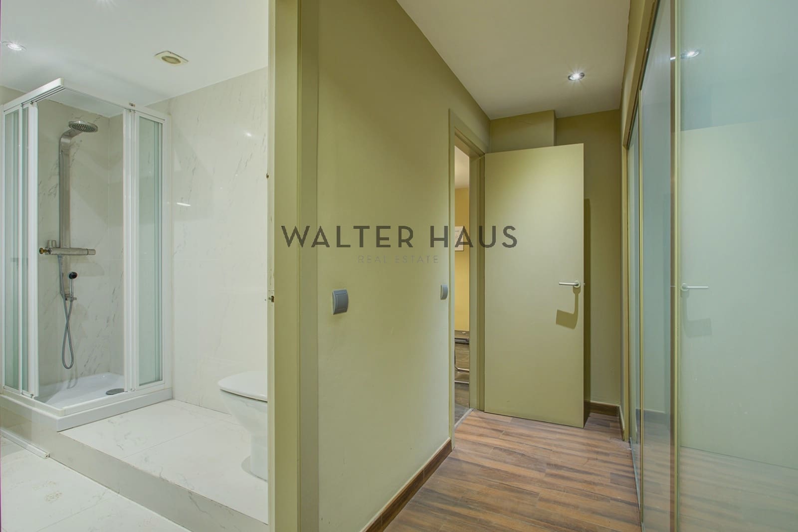 Kontor till salu i Barcelona stad - 518 000 € (Ref: 9646238)