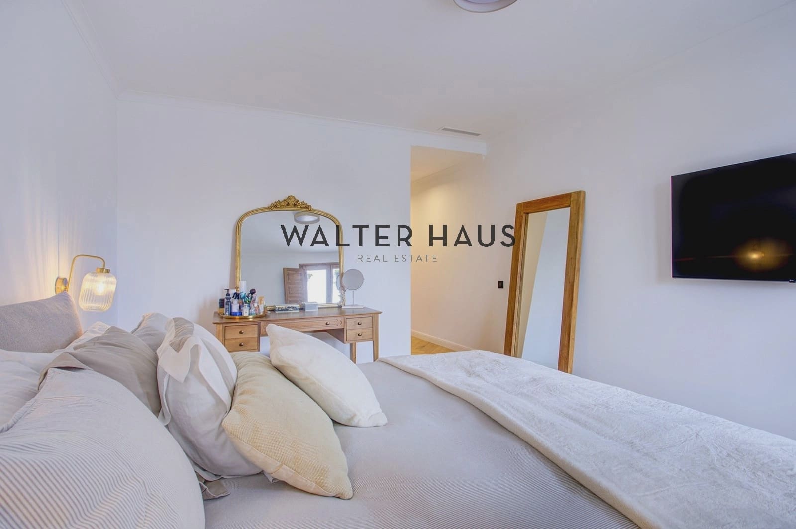 3 slaapkamer Flat te koop in Barcelona stad - € 1.050.000 (Ref: 9650839)