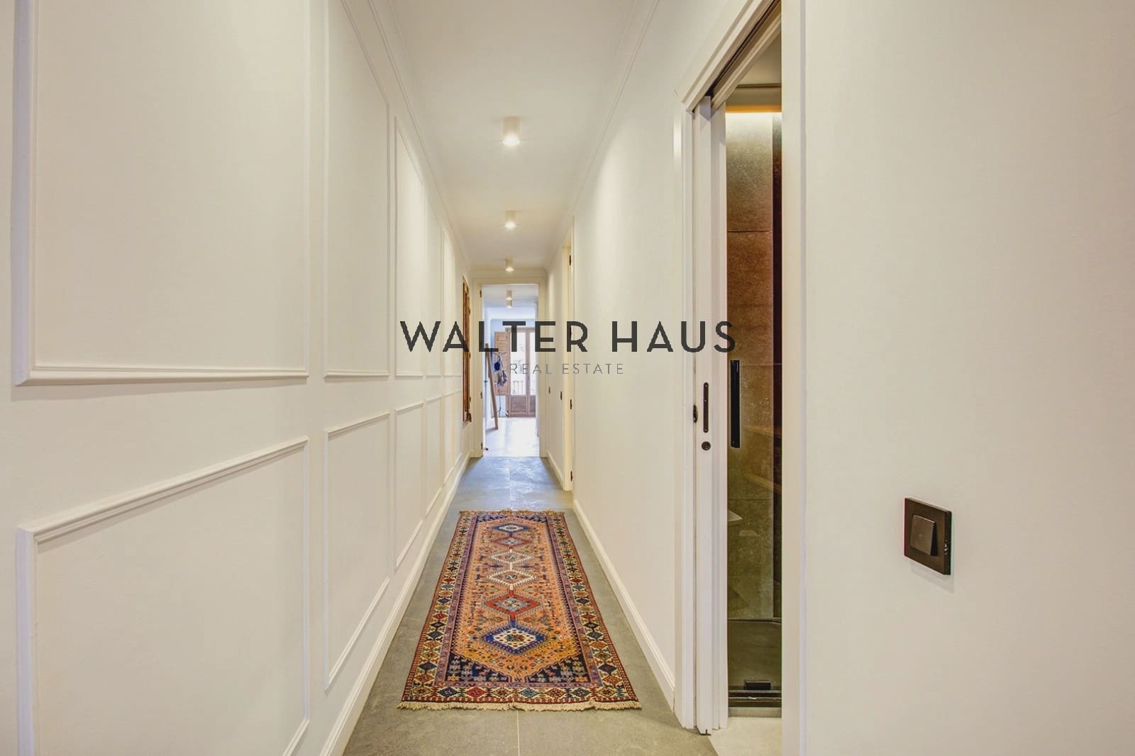 3 slaapkamer Flat te koop in Barcelona stad - € 1.050.000 (Ref: 9650839)