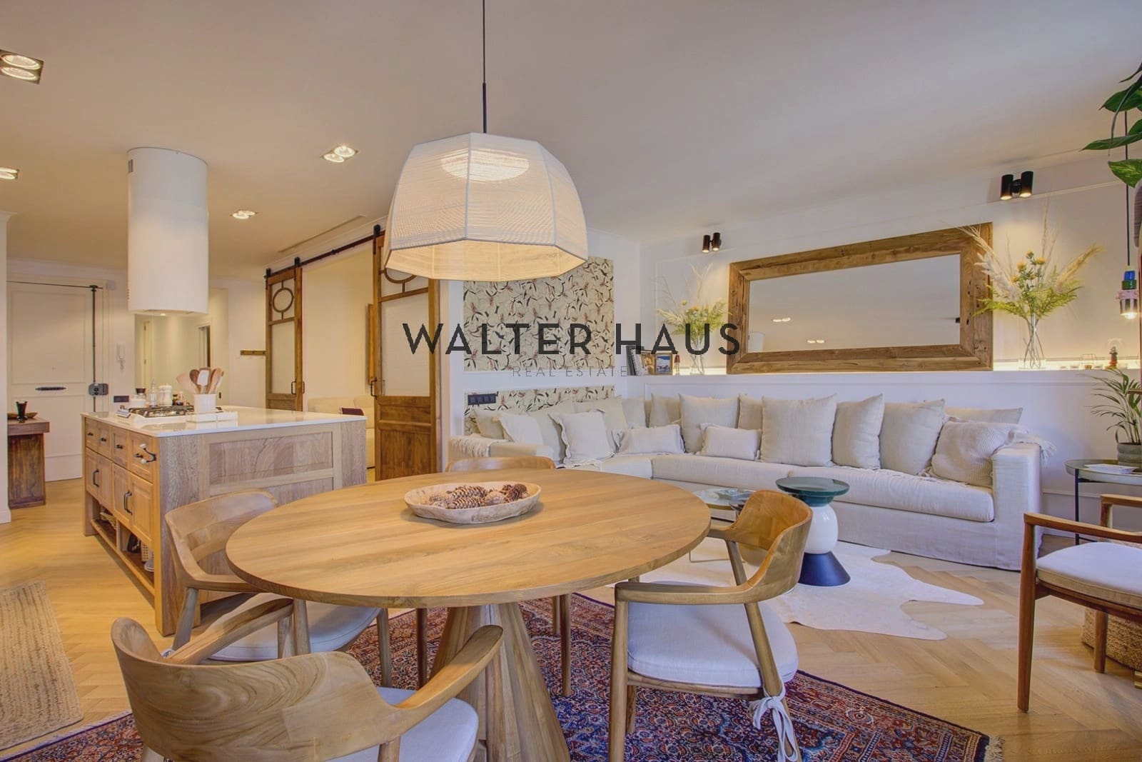 3 slaapkamer Flat te koop in Barcelona stad - € 1.050.000 (Ref: 9650839)