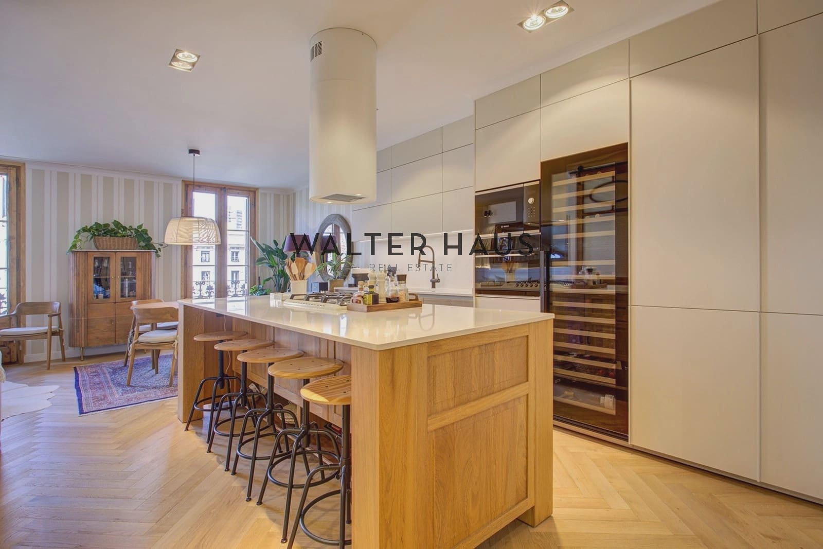 3 slaapkamer Flat te koop in Barcelona stad - € 1.050.000 (Ref: 9650839)