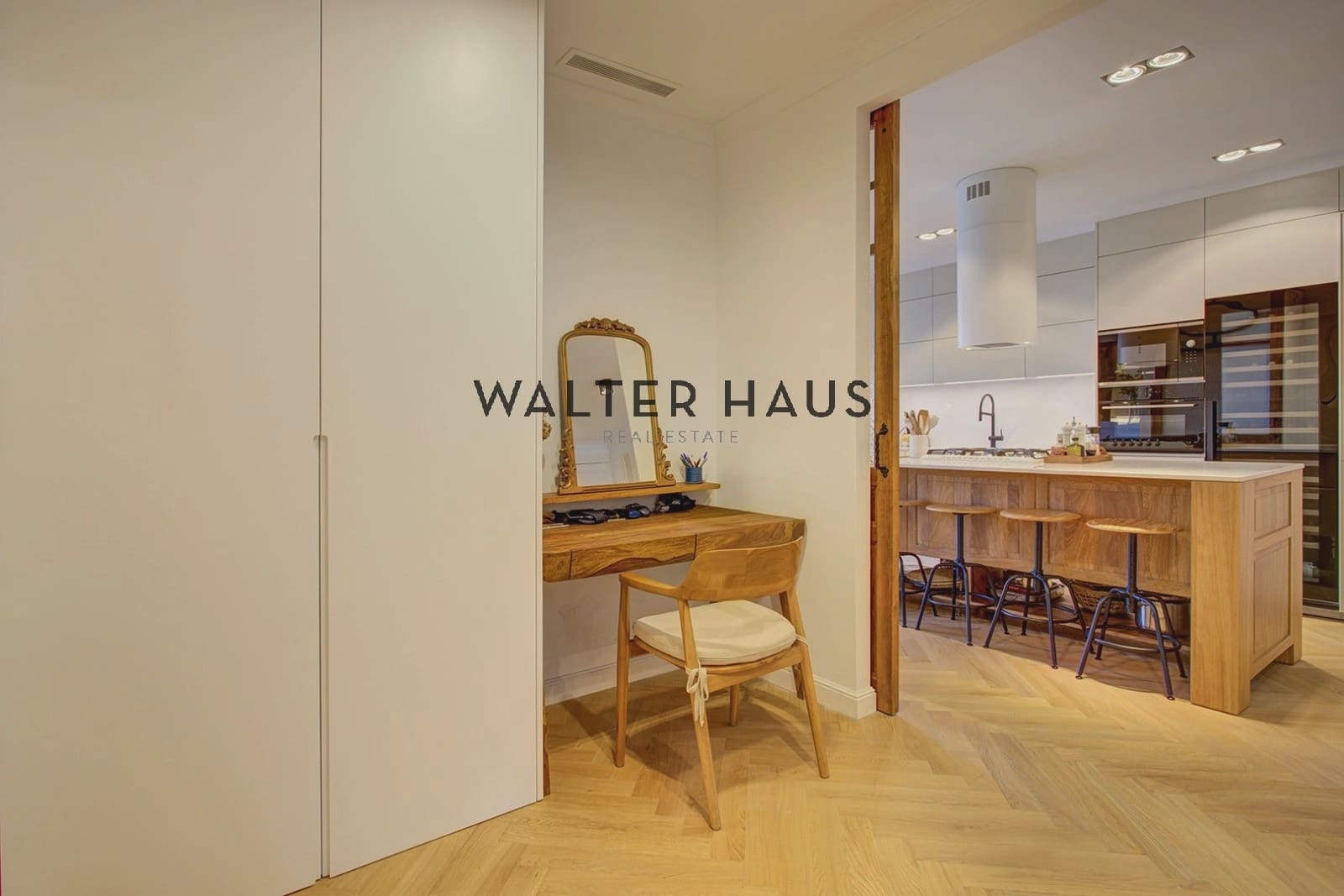 3 slaapkamer Flat te koop in Barcelona stad - € 1.050.000 (Ref: 9650839)