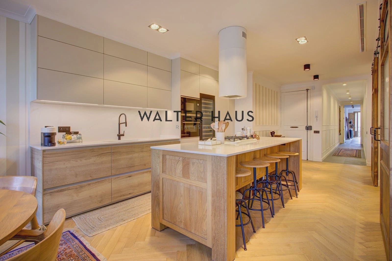 3 slaapkamer Flat te koop in Barcelona stad - € 1.050.000 (Ref: 9650839)