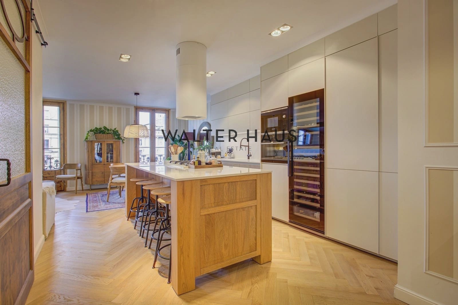 3 slaapkamer Flat te koop in Barcelona stad - € 1.050.000 (Ref: 9650839)