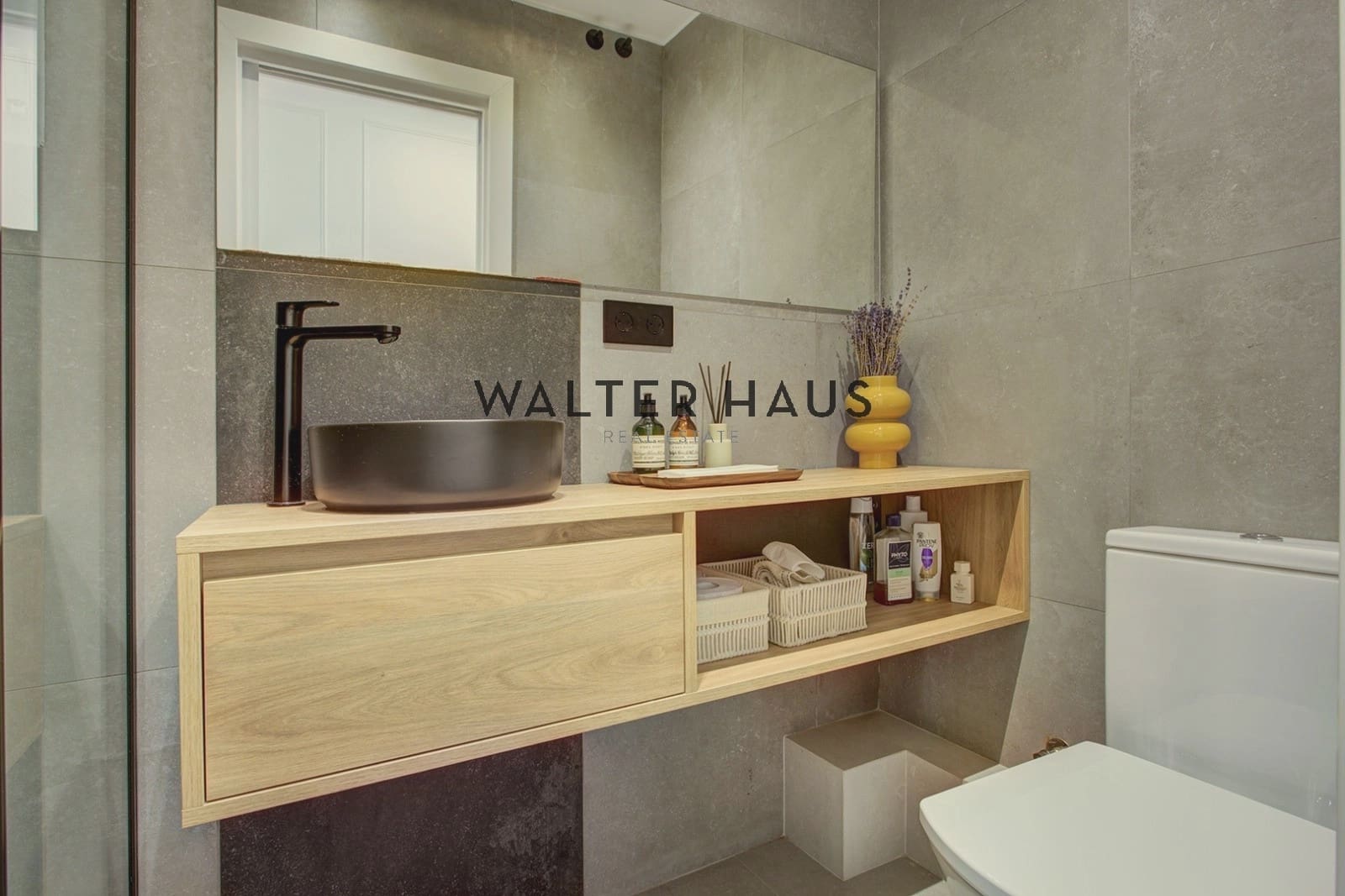 3 slaapkamer Flat te koop in Barcelona stad - € 1.050.000 (Ref: 9650839)