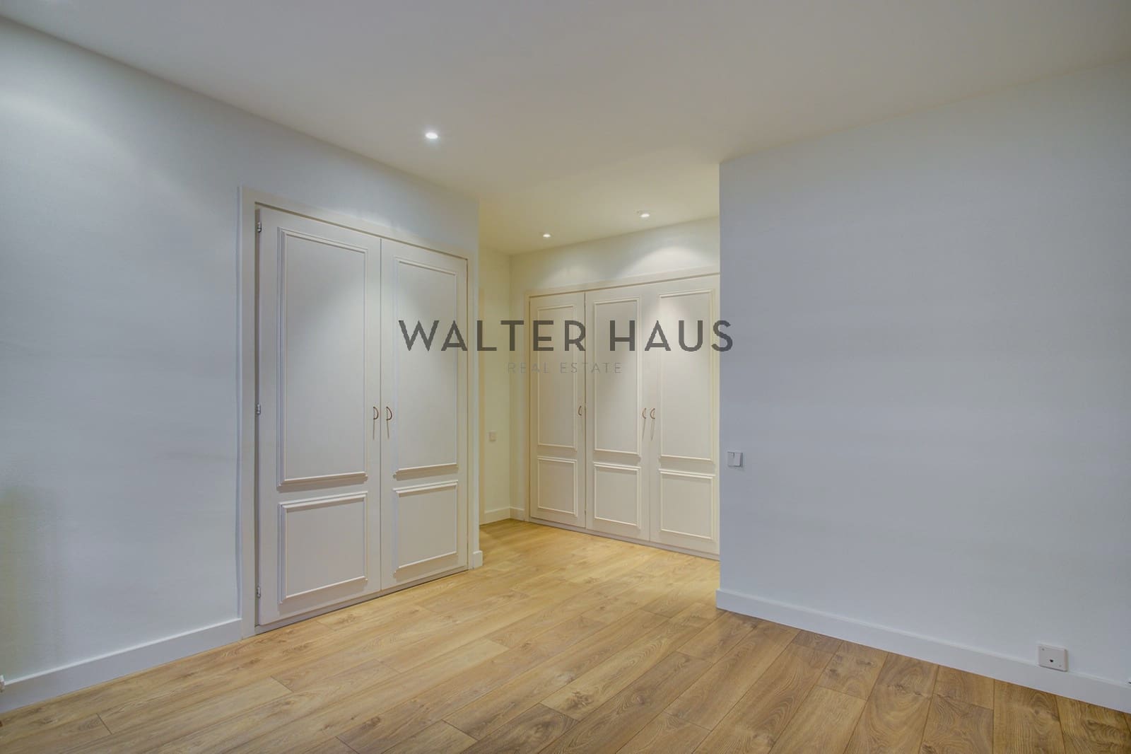 4 soveværelse Lejlighed til salg i Barcelona by - € 1.490.000 (Ref: 9653026)