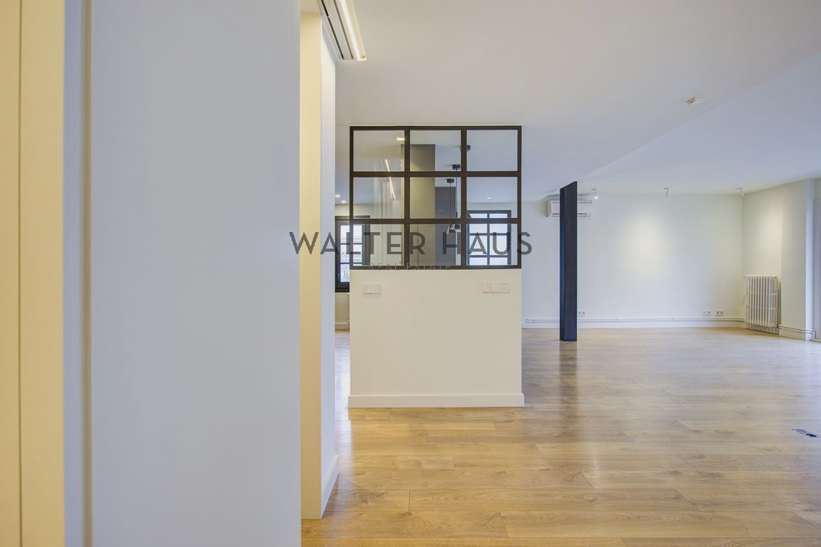 4 soveværelse Lejlighed til salg i Barcelona by - € 1.490.000 (Ref: 9653026)