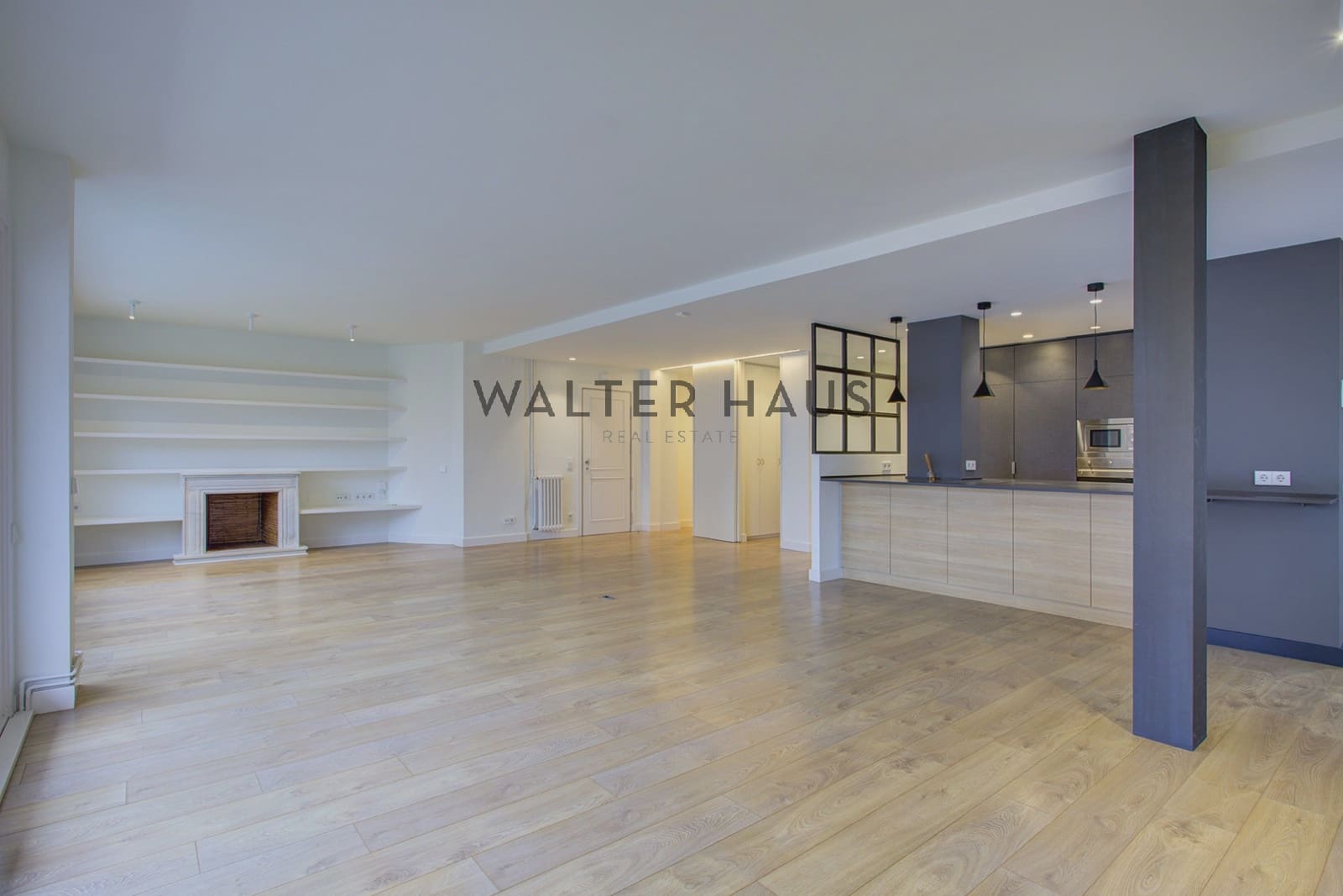 4 soveværelse Lejlighed til salg i Barcelona by - € 1.490.000 (Ref: 9653026)