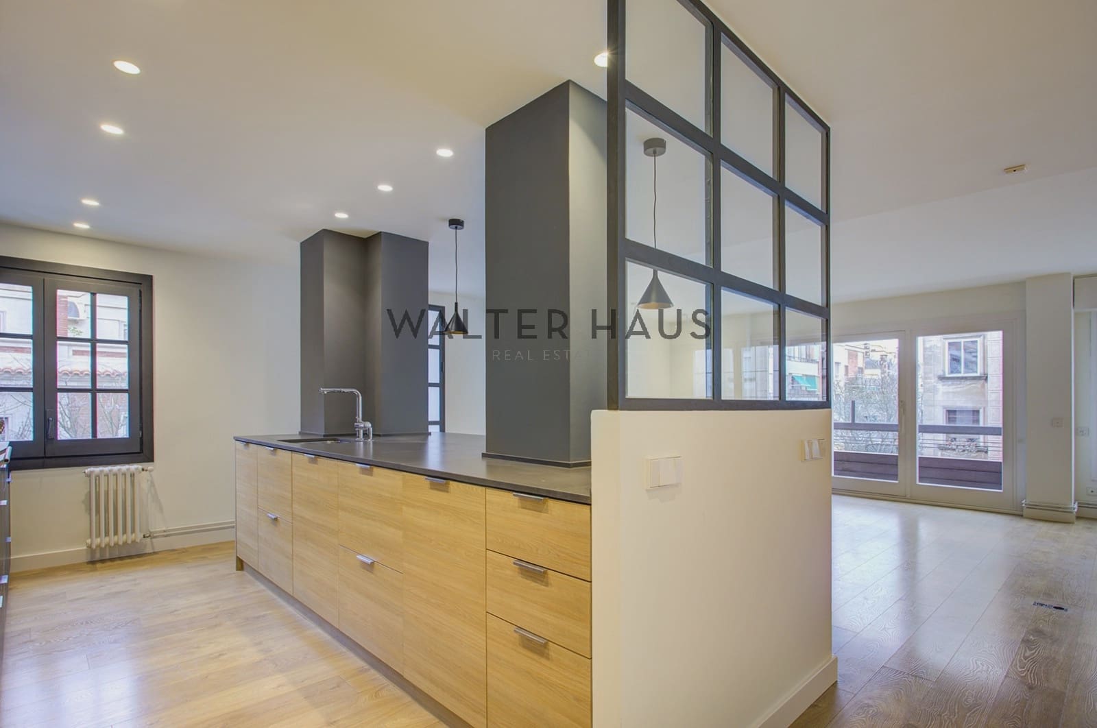 4 soveværelse Lejlighed til salg i Barcelona by - € 1.490.000 (Ref: 9653026)