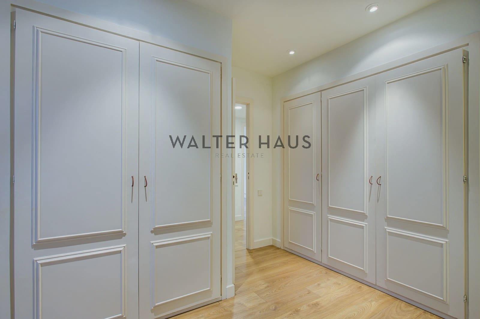 4 soveværelse Lejlighed til salg i Barcelona by - € 1.490.000 (Ref: 9653026)