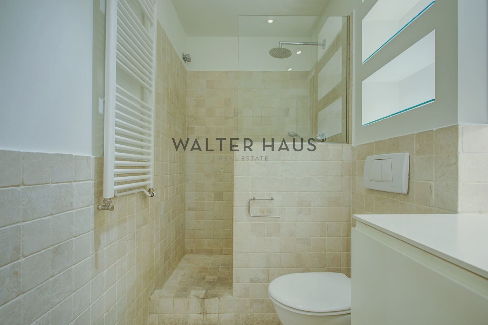 4 soveværelse Lejlighed til salg i Barcelona by - € 1.490.000 (Ref: 9653026)