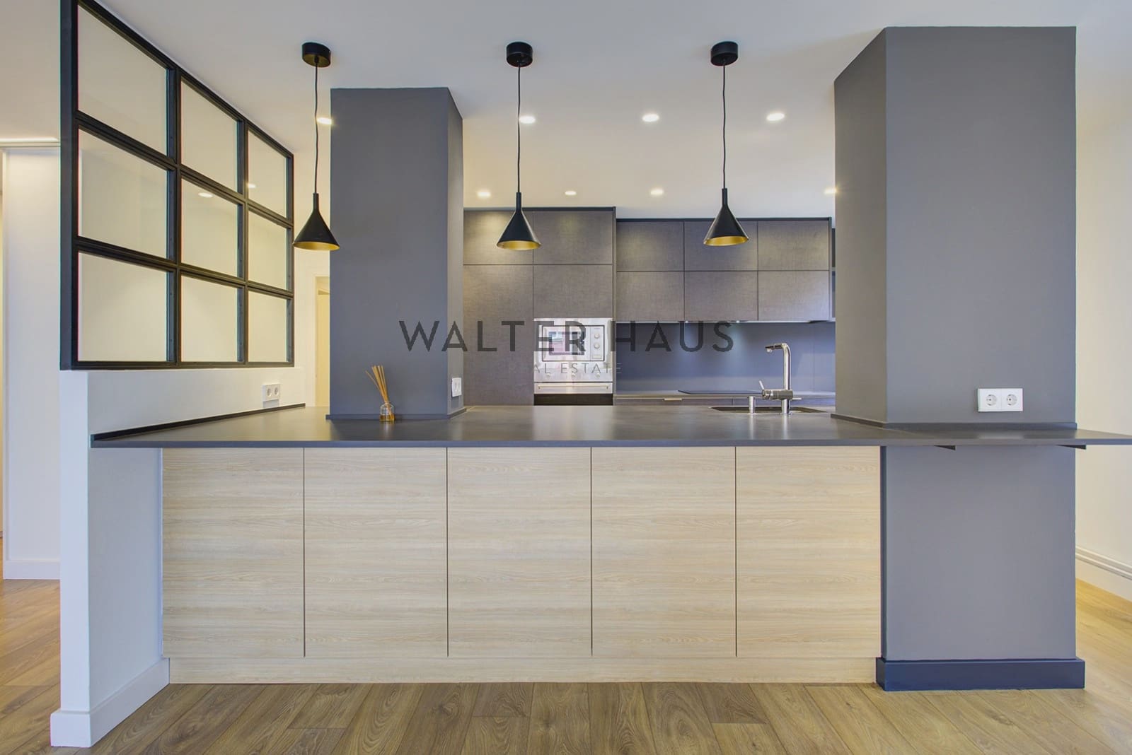 4 soveværelse Lejlighed til salg i Barcelona by - € 1.490.000 (Ref: 9653026)